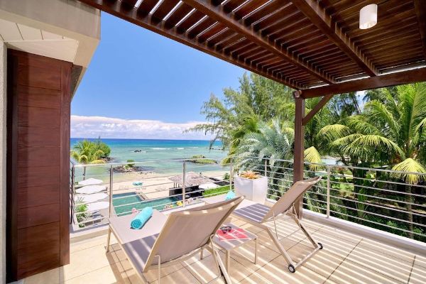 Bon Azur Beachfront Suites and Penthouses by Lov (Trou aux Biches)